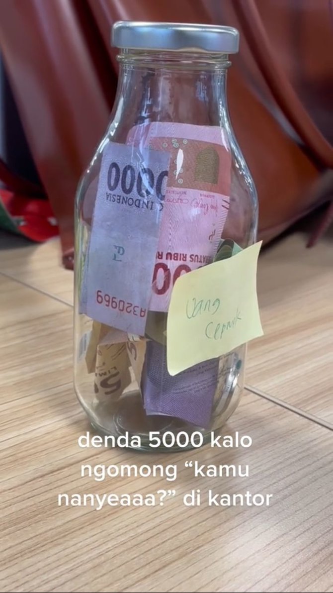 lelah dengar lsquokamu nanyeaarsquo kantor ini denda pegawai yang ngomong kalimat viral itu