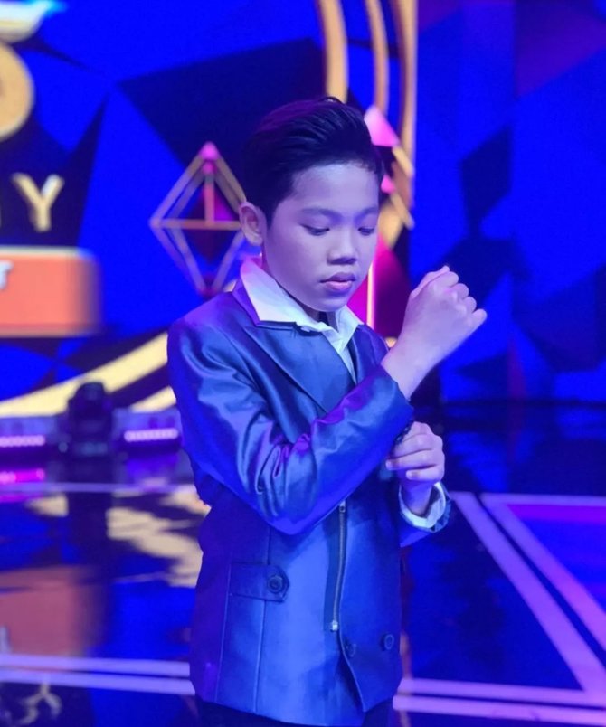 masuk top 8 ini potret kece hasby dangdut academy 5