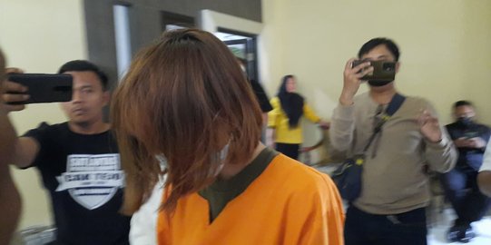 Pemeran Video Porno Kebaya Merah Diduga Miliki Kepribadian Ganda