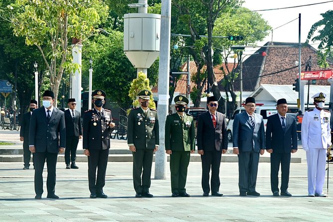 peringati hari pahlawan di kota pasuruan