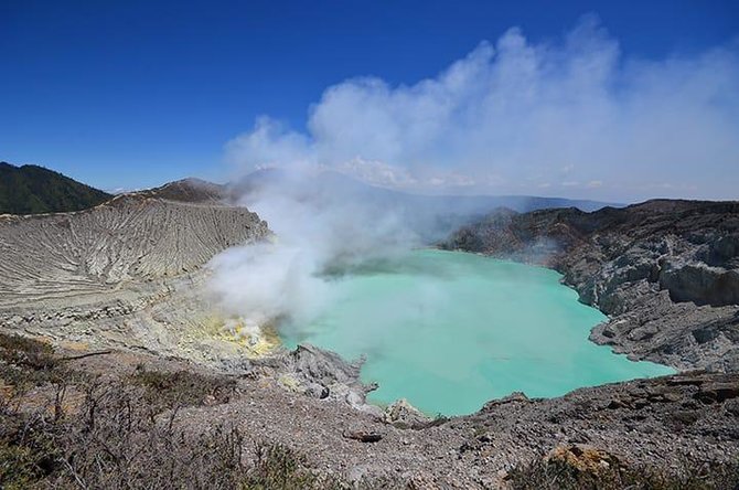 kawah ijen kembali dibuka