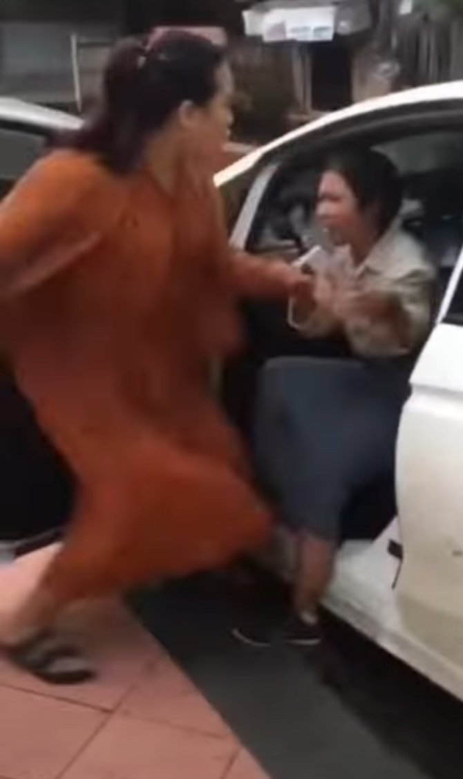 viral video perempuan pergoki pacar selingkuh aksinya justru jadi sorotan