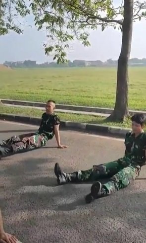 momen prajurit tni latihan penguatan otot dan kaki ternyata caranya begini