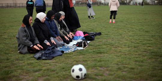 Ketika Sepak Bola Menyatukan Perempuan Muslim di London