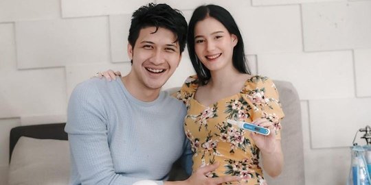 Selamat! Yasmine Ow Istri Cantik Aditya Zoni Melahirkan Anak Pertama