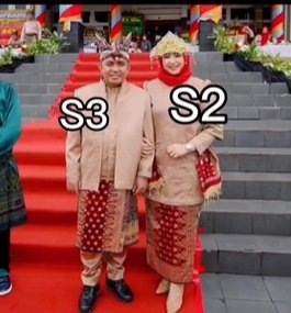 jodoh tak pandang usia walikota ini beda 19 tahun dengan istrinya masih kepala 2
