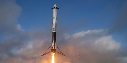 Kemungkinan SpaceX Buat Fasilitas Peluncuran Roket di Indonesia, Ini Kata Elon Musk