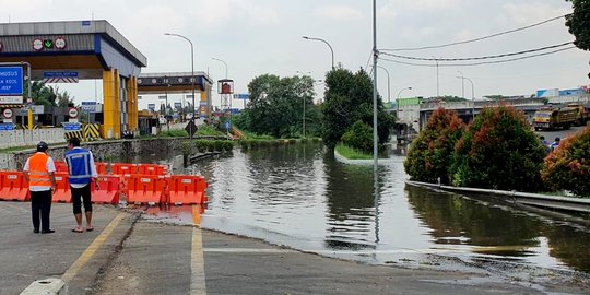 Tol Bitung Masih Banjir, Jasamarga akan Pasang Tanggul