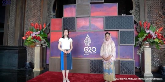 Momen Ibu Iriana Ajak Ibu Negara Korsel Lihat Budaya Indonesia di G20 Bali