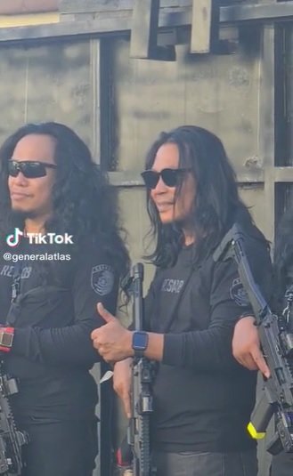 bak anak metal para polisi ini rambutnya gondrong semua