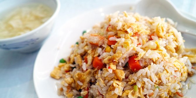 Cara Menanak Nasi untuk Nasi Goreng, Lakukan Langkah-langkah Berikut