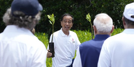 Jokowi Minta Semua Pihak Tahan Diri soal Serangan Rudal ke Polandia