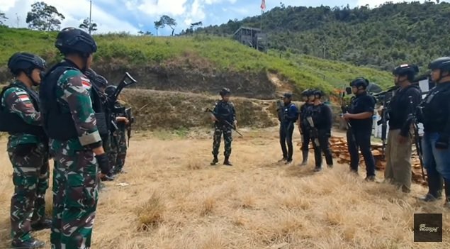 masyarakat ketakutan brigjen tni jo sembiring terjun langsung ke kiwirok basis opm