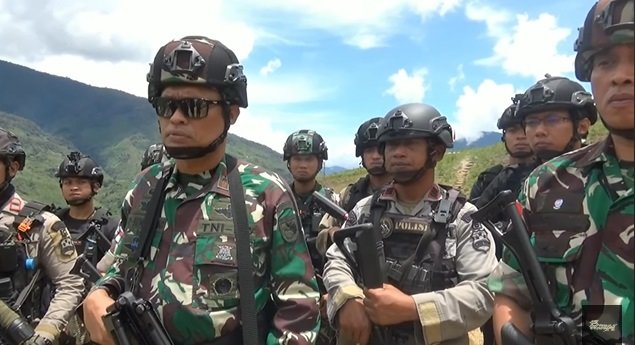 masyarakat ketakutan brigjen tni jo sembiring terjun langsung ke kiwirok basis opm