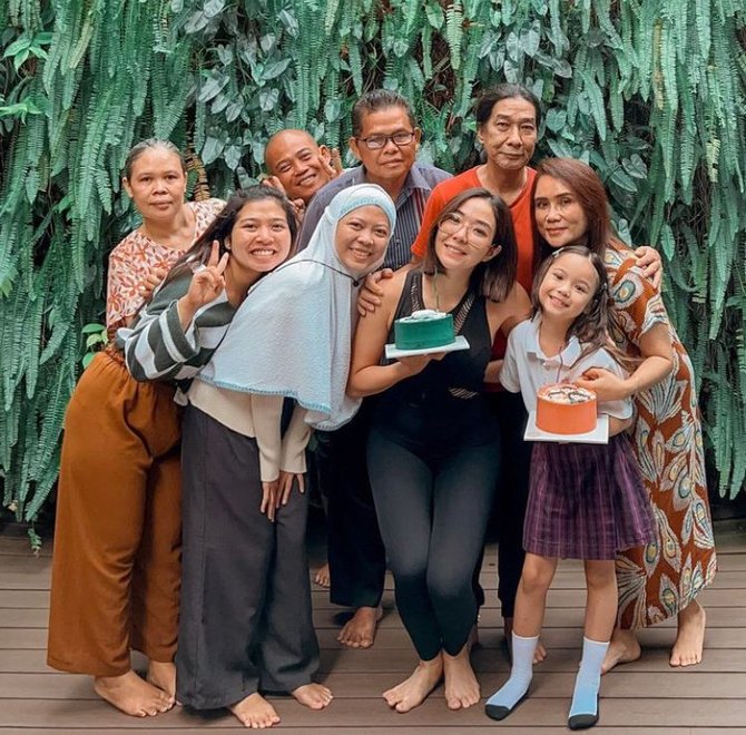 genap 32 tahun intip potret perayaan ulang tahun gisella anastasia
