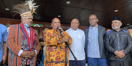 Lambertus Jitmau: Terimakasih Presiden Atas Kelahiran Bayi Provinsi Papua Barat Daya