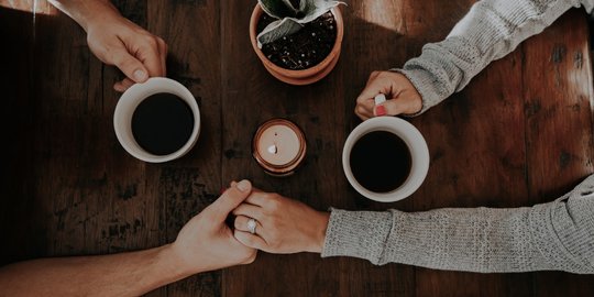 Kata-Kata Sayang untuk Suami, Romantis Menyentuh Hati