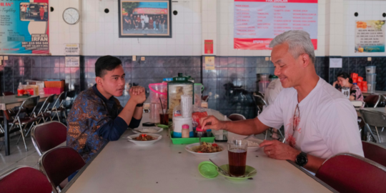 Makan Bareng Ganjar dan Anies, Gibran: Foto Makan Kok Dipolitisir