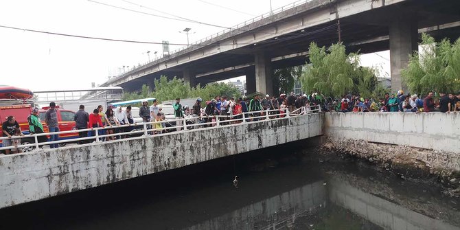 Pria Paruh Baya Tenggelam di Kali Grogol, Begini Kronologinya