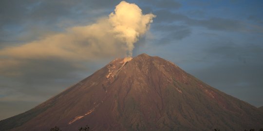 27 CCTV Disiagakan untuk Antisipasi Dampak Erupsi Semeru