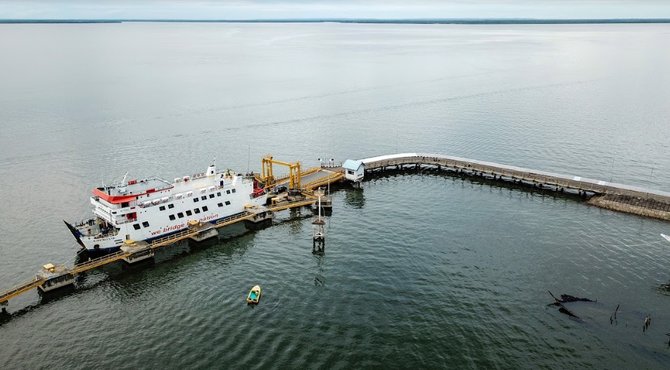 pelabuhan ferry juwata laut