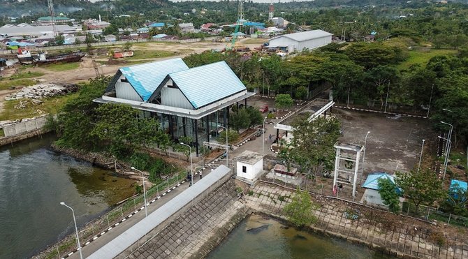 pelabuhan ferry juwata laut