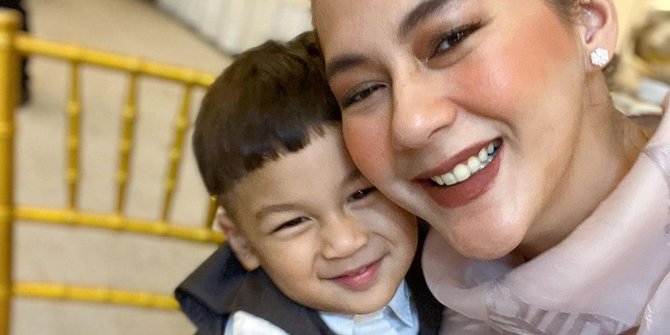 Cute! Potret Terbaru Kiano Anak Baim dan Paula, Usianya Akan Menginjak 3 Tahun