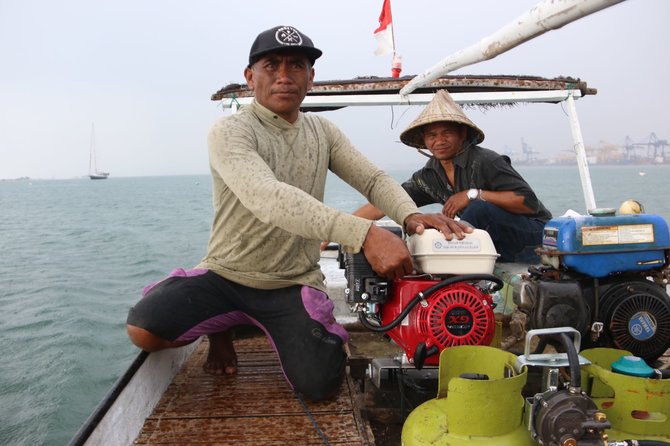 pertamina patra niaga salurkan konversi lpg bagi 5 ribu nelayan dan 6 ribu petani