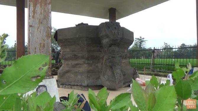batu yoni 039raksasa039 tapal batas istana majapahit ditemukan ada di tengah sawah
