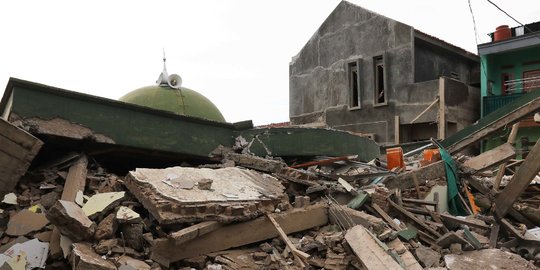 Cengengesan Saat Gempa Cianjur, Pimpinan Komisi V Roberth Rouw Beri Klarifikasi