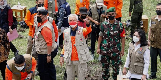 Koordinasi ke Gubernur Jabar, Ganjar Kirim Nakes dan Bantuan Korban Gempa Cianjur