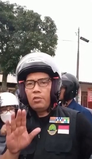 alhamdulillah rumah yang rusak akibat gempa cianjur ridwan kamil beri bantuan uang