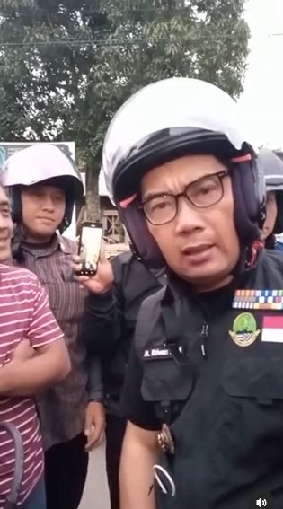 alhamdulillah rumah yang rusak akibat gempa cianjur ridwan kamil beri bantuan uang