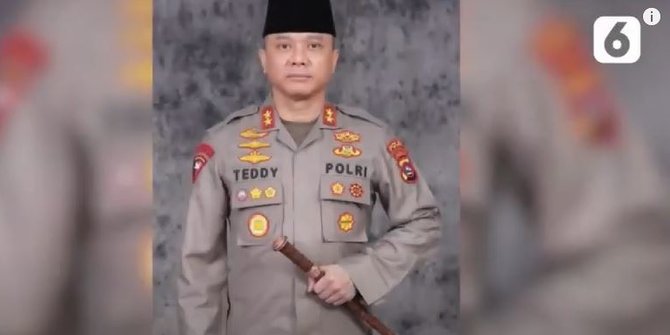 Beda Pengakuan AKBP Dody Cs dan Irjen Teddy Minahasa saat Dikonfrontir Soal Sabu 5 Kg
