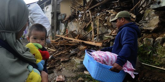Polda Metro Terjunkan 1.032 Relawan Bantu Tangani Korban Gempa Cianjur