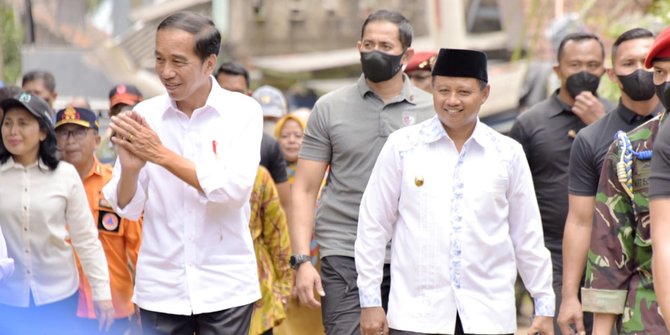 Wagub Jabar Dampingi Presiden Jokowi Tinjau Desa Terdampak Gempa Bumi di Cianjur