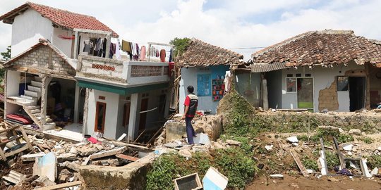 BUMN Turun Tangan Bantu Korban Gempa Cianjur, Kirim Tenda Hingga Keperluan Bayi