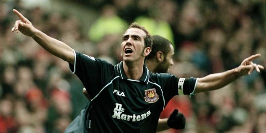 Video Sepakbola Lucu yang Menggelitik dan Mengocok Perut