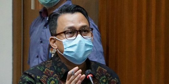 Diperiksa KPK, Legislator PDIP Utut Adianto Dicecar Aliran Duit Suap Rektor Unila