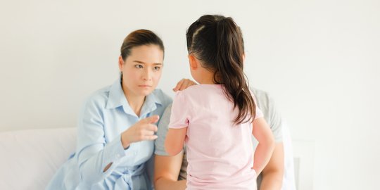 Jarang Disadari Ternyata 3 Sikap Orang Tua Ini Bisa Membuat Anak