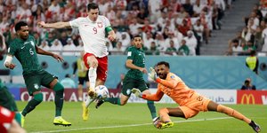 Dua Gol Polandia Bungkam Arab Saudi di Piala Dunia 2022