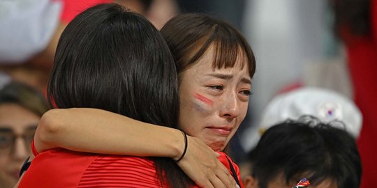 Tangis Suporter Cantik Korea Selatan Pecah usai Dikalahkan Ghana