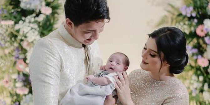 Penuh Kebahagiaan, Intip Momen Akikah Baby Zayn Anak Aditya Zoni dan Yasmine Ow