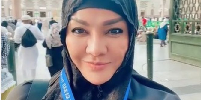 Kapolsek Cantik Netty Rosdiana Ibadah Umrah, Pesonanya Terpancar Pakai Serba Hitam