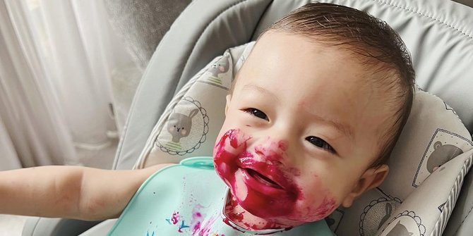Cute! Potret Ganteng Baby Arash Anak Faradilla Yoshi, Kini Menginjak 6 Bulan