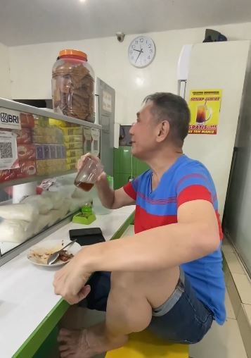 malam malam bos tol lapar berat makan di warteg kaki lima 039makanannya enak tenan amp murah