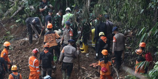 Update 30 November: Tim DVI Polri Sudah Identifikasi 151 Jenazah Korban Gempa Cianjur