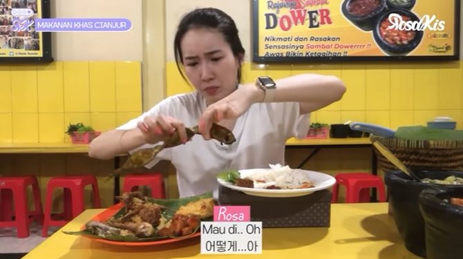 wanita korea cantik makan khas sunda bingung cara makan petai