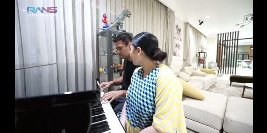 Nagita Slavina Minta Diajarkan Main Piano oleh Raffi Ahmad, Akhirnya Tak Terduga