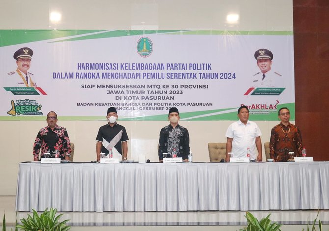 wakil wali kota pasuruan adi wibowo membuka sosialisasi kelembagaan partai politik